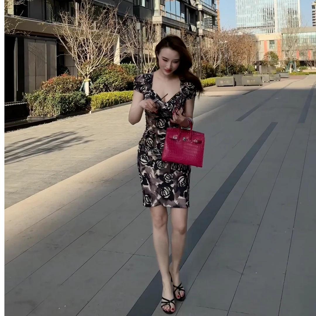 Rose Ono原创自制设计重磅玫瑰印花显瘦褶皱泡泡袖高级连衣裙