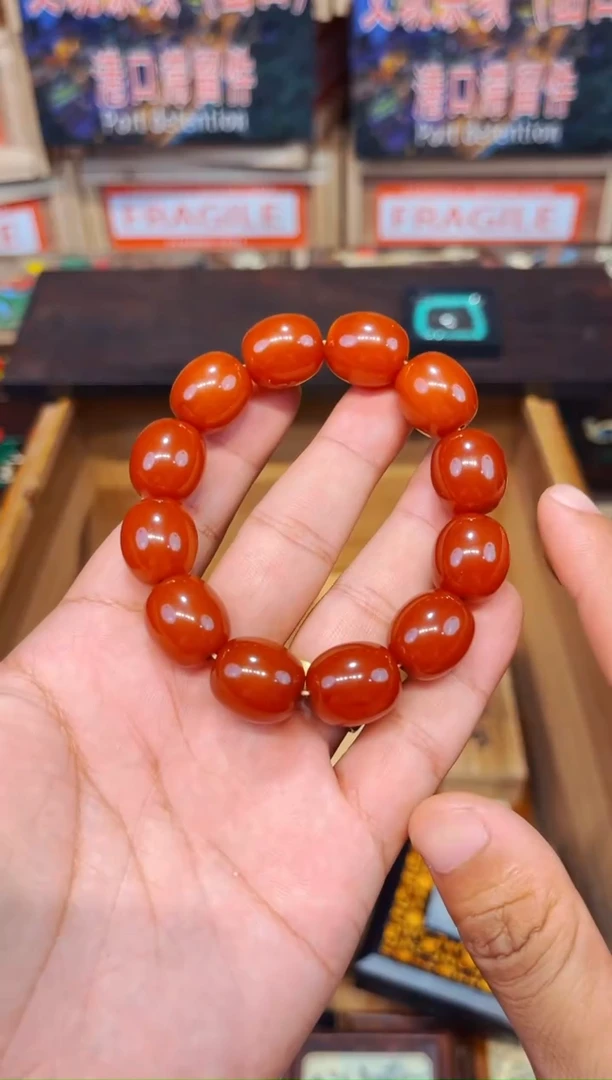 未镶嵌蜜蜡裸石瑞哥专属高端精品59