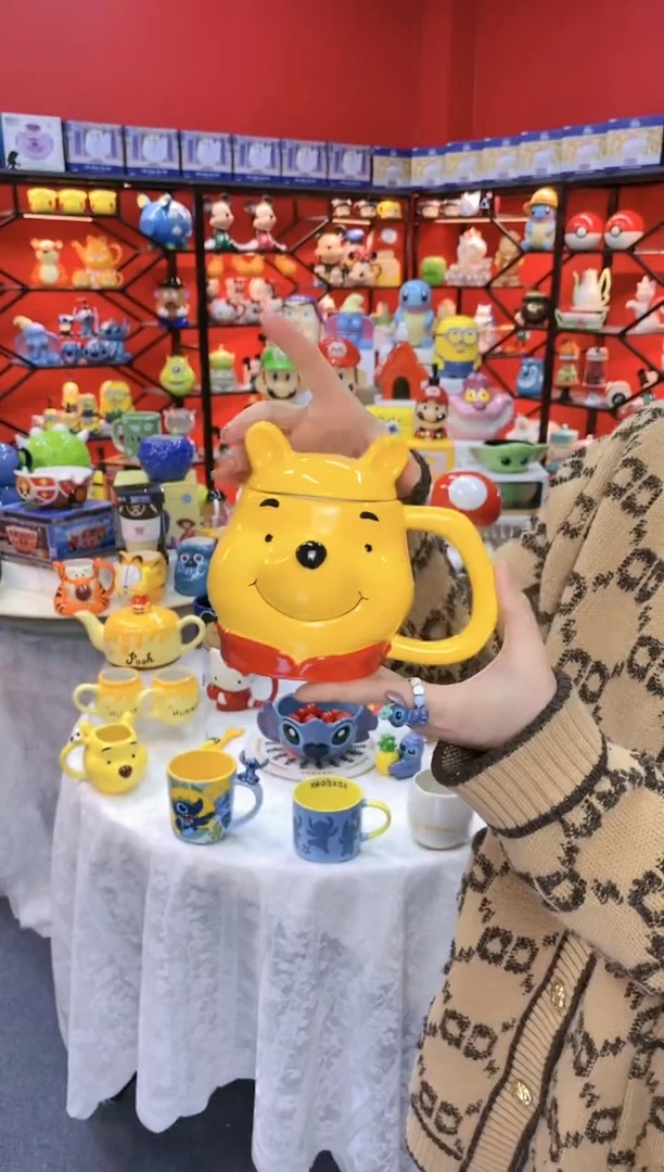 【闪购商品】1@@维尼熊盖杯陶瓷杯