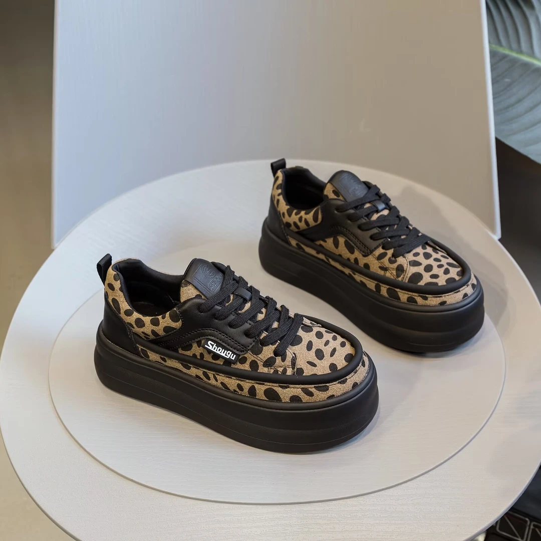 正品爆款板鞋女2025款时尚百搭复古豹纹轻便厚底休闲鞋725-1