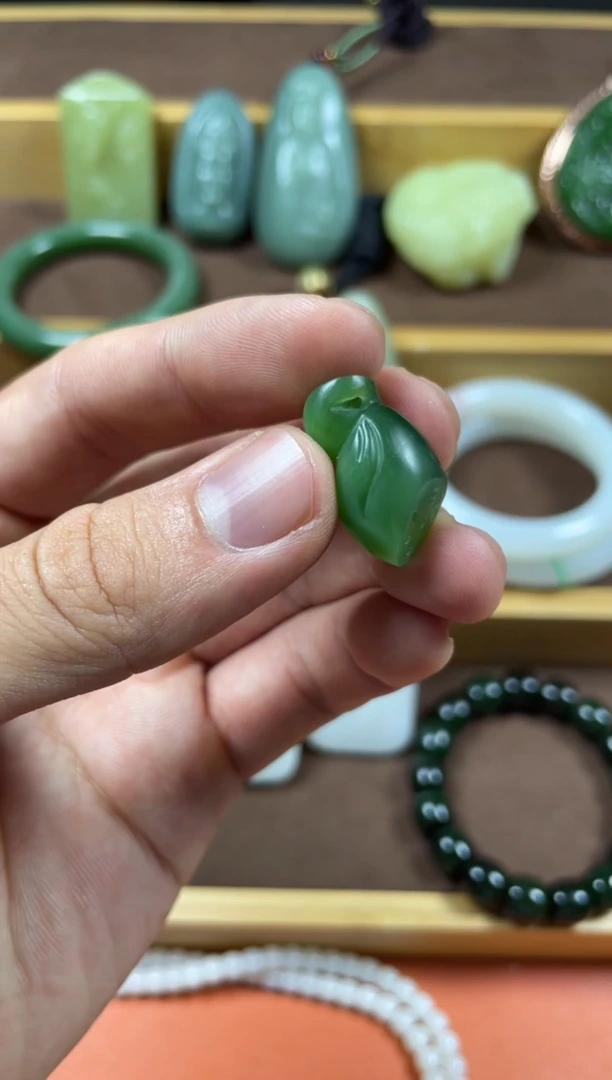 颈饰未镶嵌和田玉5