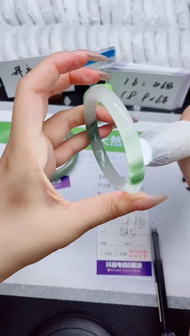 石英质玉手镯未镶嵌471-58.5