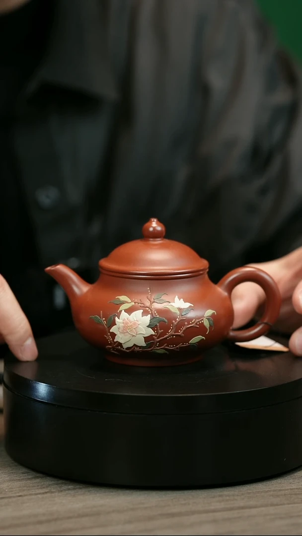 茶壶紫砂康**世H2424赵翠虹堆绘玉兰潘壶