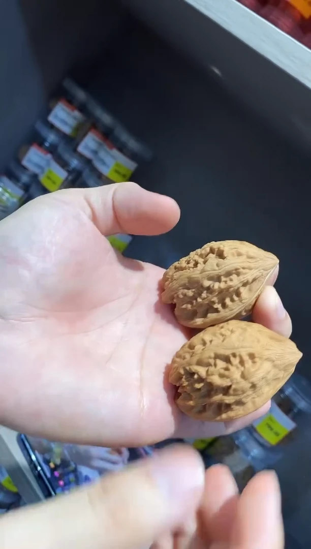 把件文玩核桃微修大沽石40左右