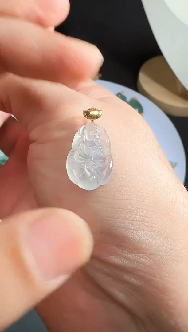 颈饰18K金镶嵌翡翠20250926128