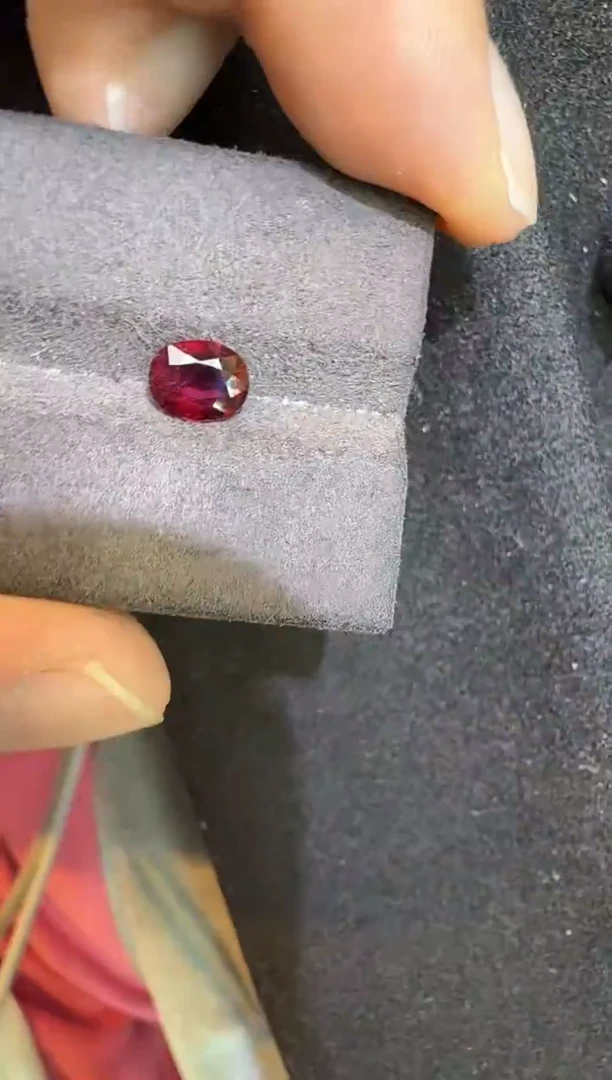 未镶嵌定制定制红宝石天然无烧吉尔德鸽血红1.07克拉