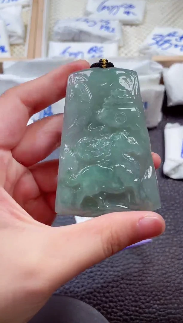 颈饰未镶嵌翡翠00001300