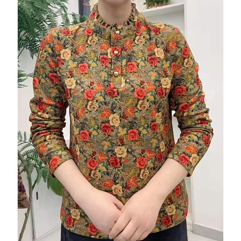 加厚一体绒冬季中老年女士过冬保暖过冬立领休闲打底衫大码小衫