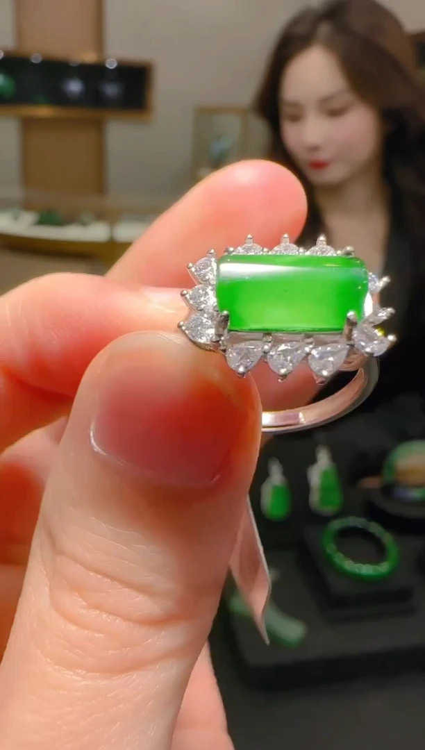【闪购商品】翡翠戒指银S925镶嵌天然翡翠A货多样性发一件