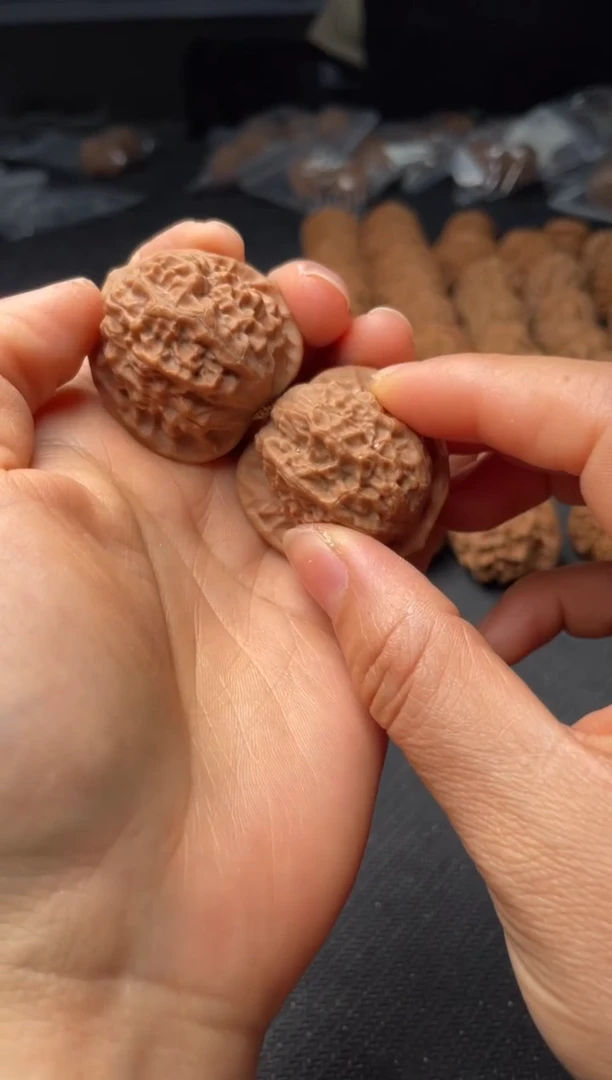 把件文玩核桃w184 瓷娃娃 36尺