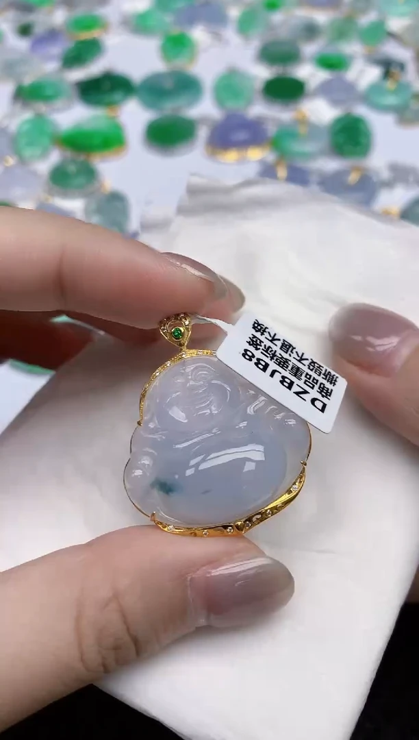 【闪购商品】翡翠颈饰未镶嵌天然翡翠A货