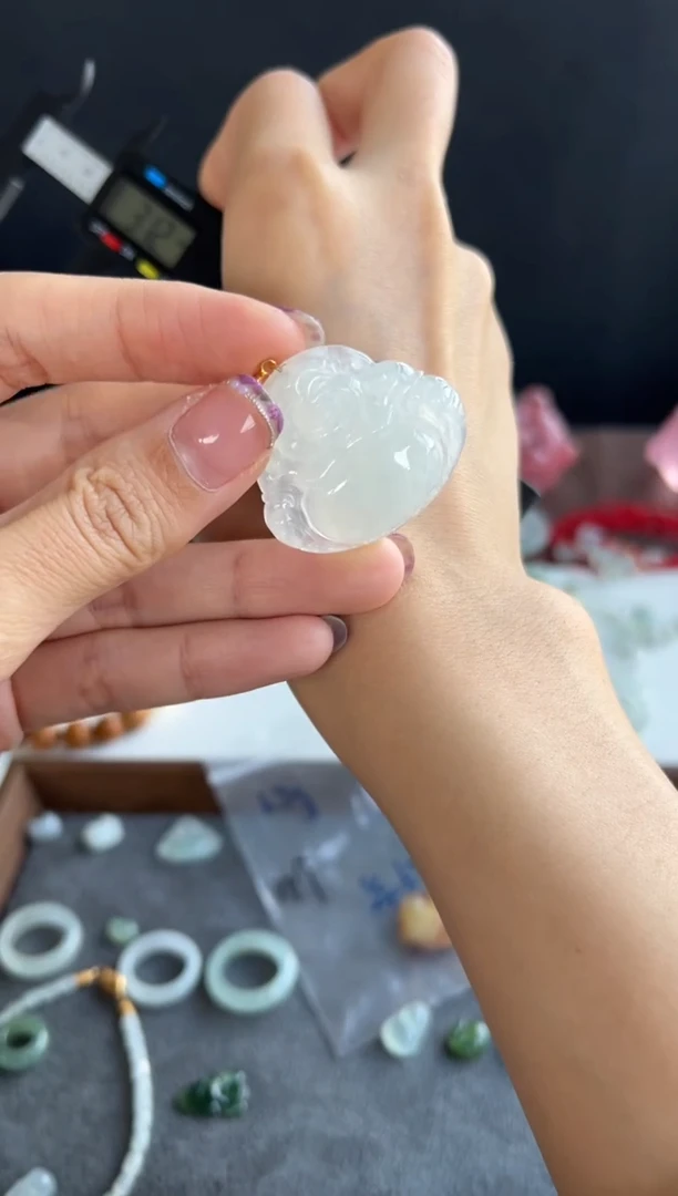 吊坠(不含链)未镶嵌翡翠622买断