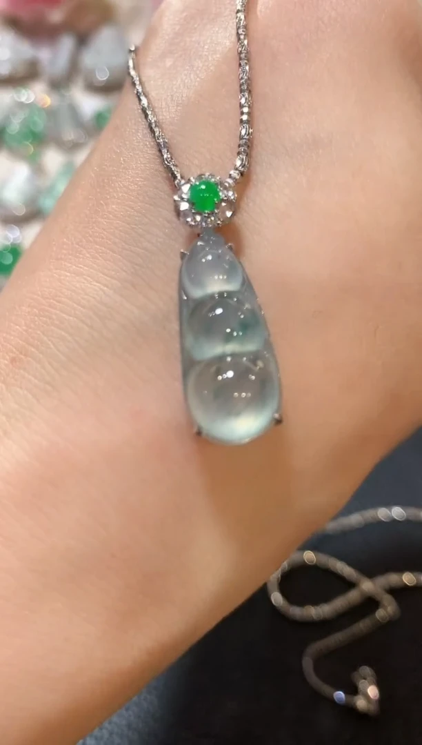 吊坠(不含链)18K金镶嵌翡翠z49