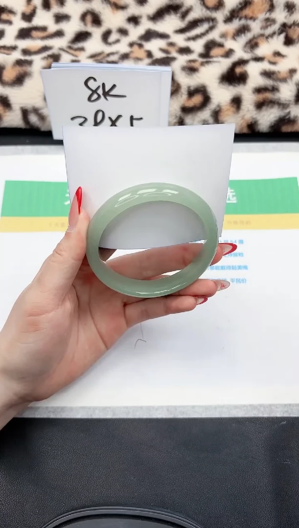 【闪购商品】石英质玉手镯未镶嵌340-61