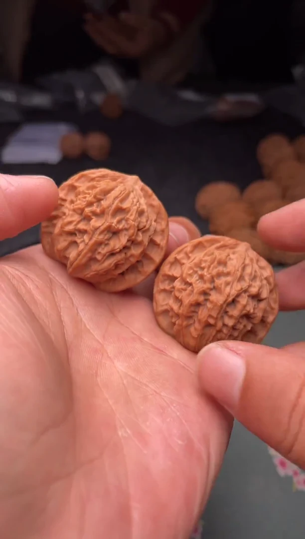 把件文玩核桃a164  盘龙纹     38尺