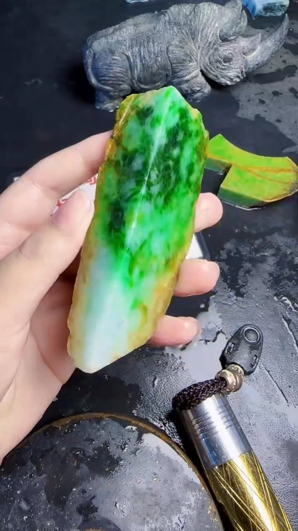 未镶嵌挂件翡翠一**刻天然翡翠065