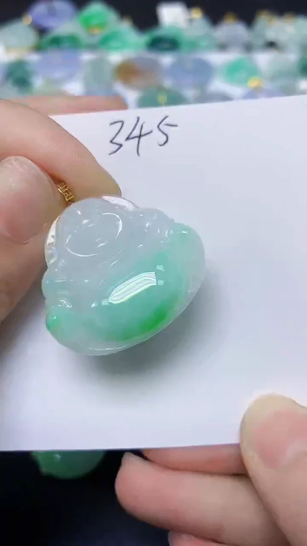 翡翠18K金镶嵌颈饰 天然缅甸翡翠A货