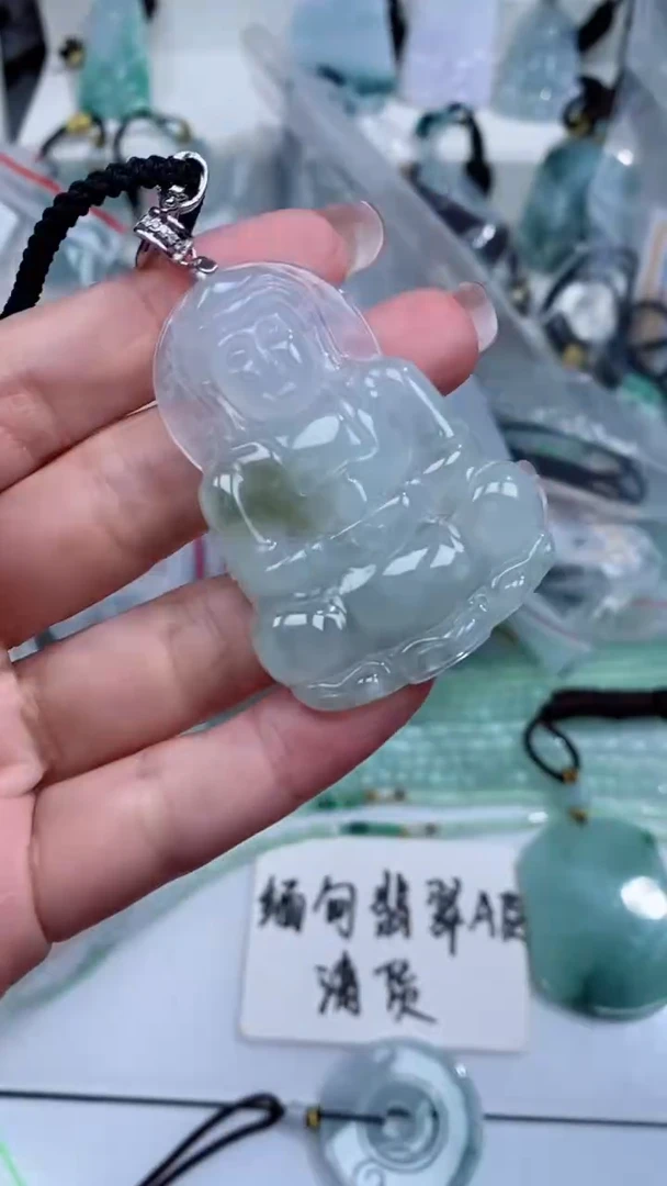颈饰银S925镶嵌翡翠吊坠