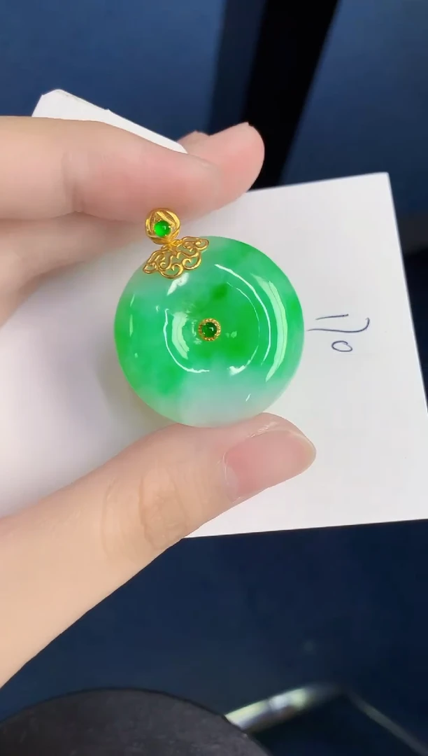 颈饰18K金镶嵌翡翠天然翡翠缅甸A货