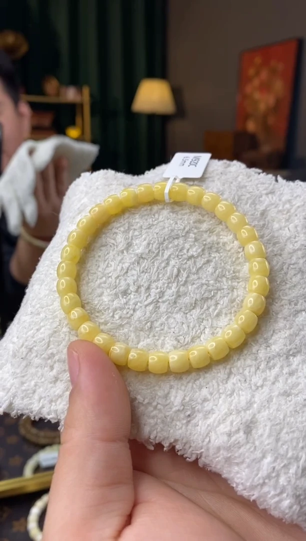 【闪购商品】蜜蜡手串未镶嵌6.5mm直切微瑕