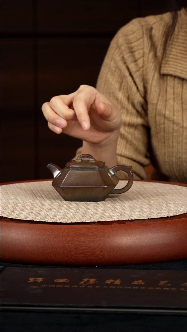 【k112】方器宜兴紫砂ZLM