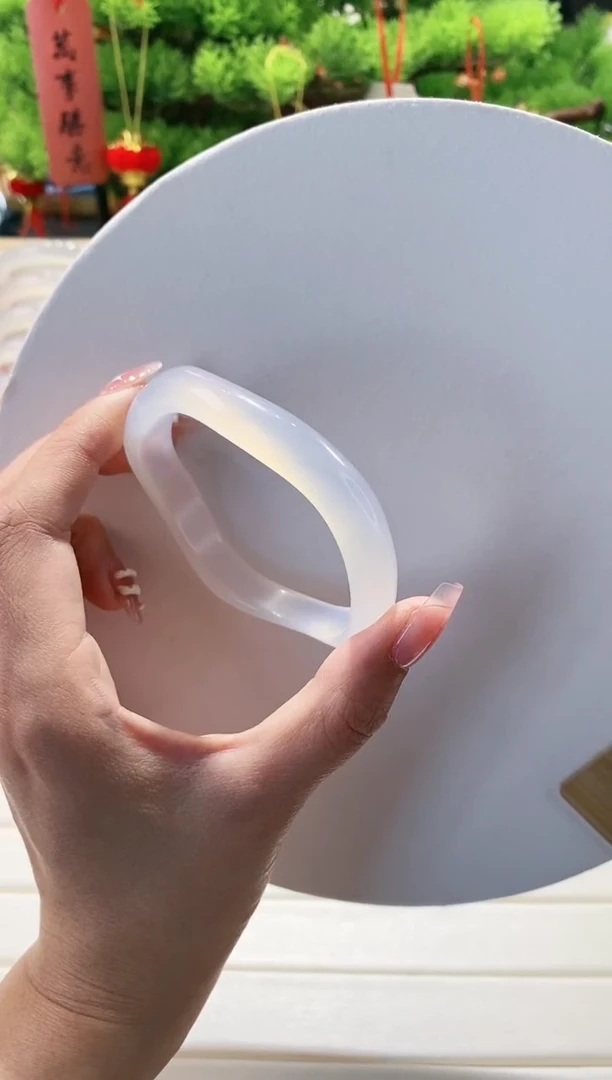 【闪购商品】玛瑙/玉髓手镯未镶嵌82-60.4