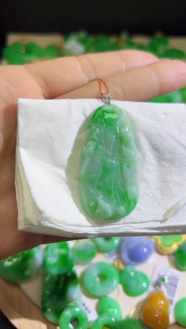 【闪购商品】翡翠颈饰18K金镶嵌Q缅料A货翡翠/支持复检/一件