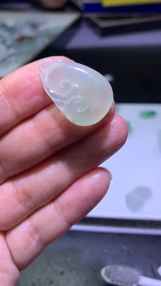 未镶嵌定制翡翠毛货