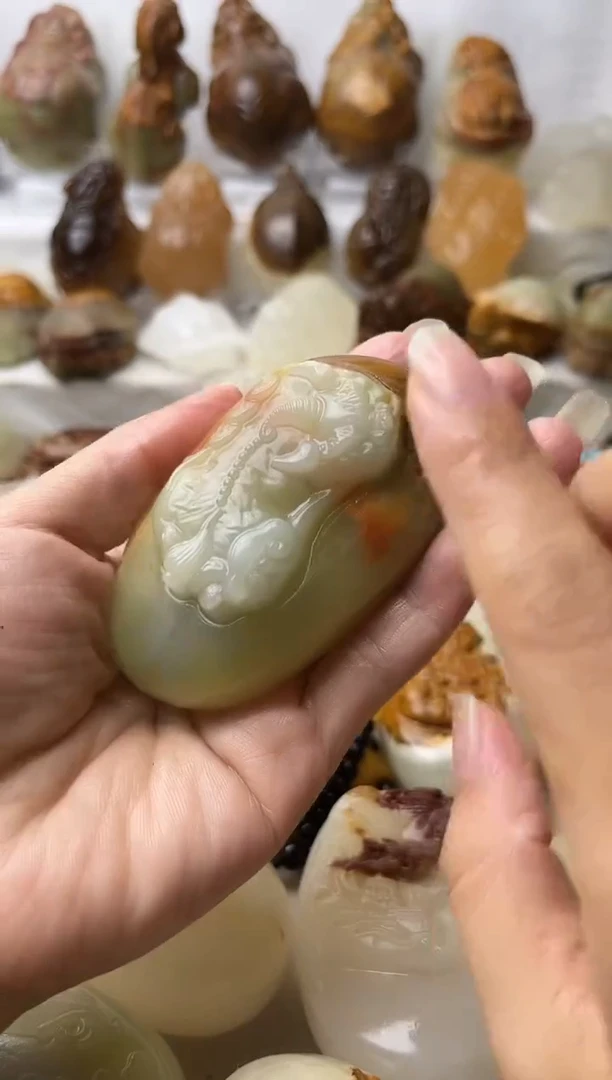 石材方解石手把摆件不退换貔貅