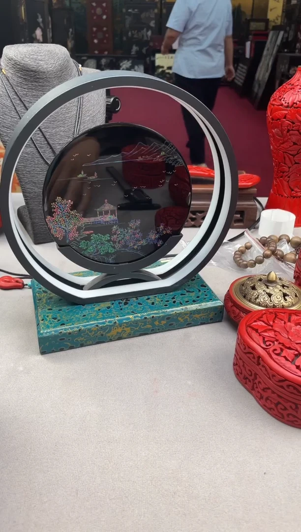 逸*智扬州漆器 点螺台灯山水