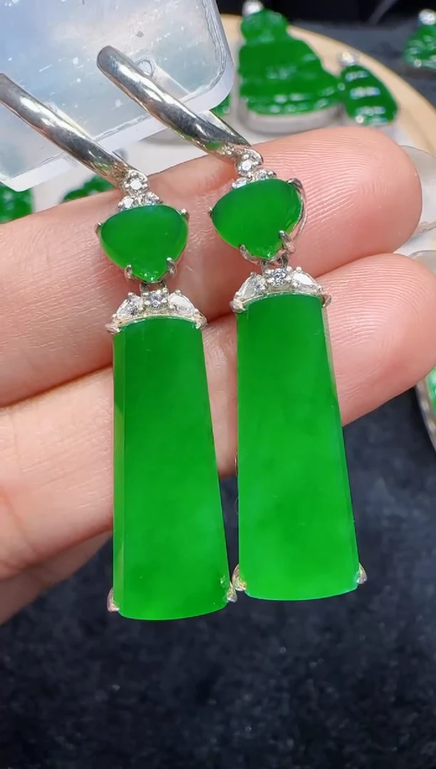 未镶嵌定制翡翠翡翠耳环79