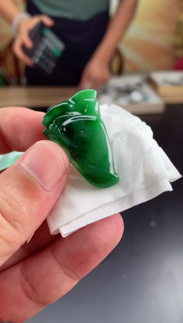 定制翡翠未镶嵌翡翠