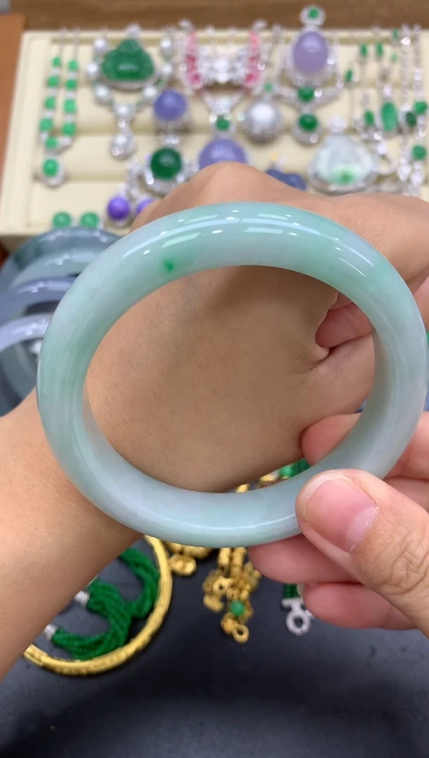 翡翠手镯未镶嵌486-中国好珍宝