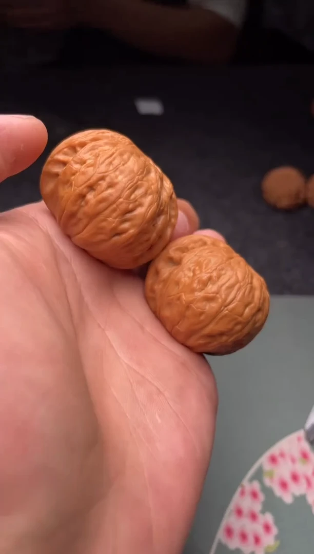 把件文玩核桃a318 铁锤40尺