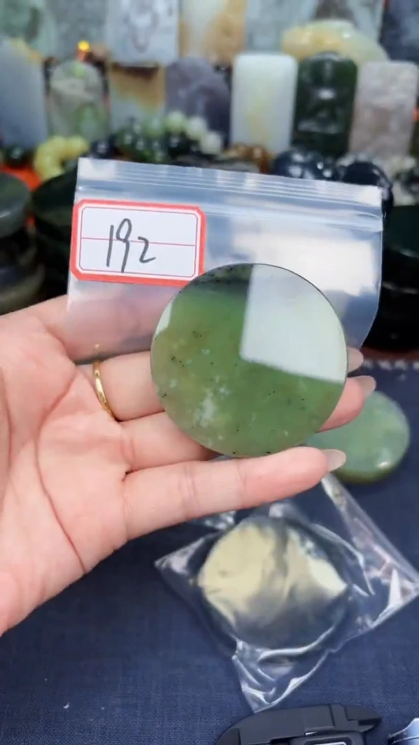 颈饰未镶嵌和田玉和田玉