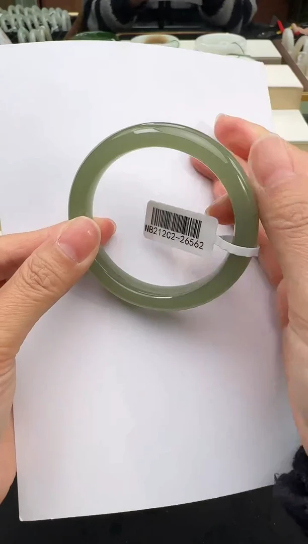 未镶嵌手镯和田玉52