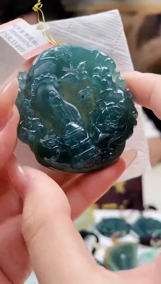 吊坠(不含链)未镶嵌翡翠85