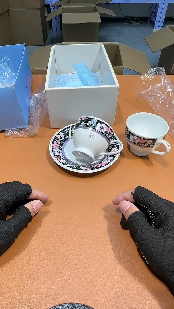 日瓷之***的阿达西日瓷