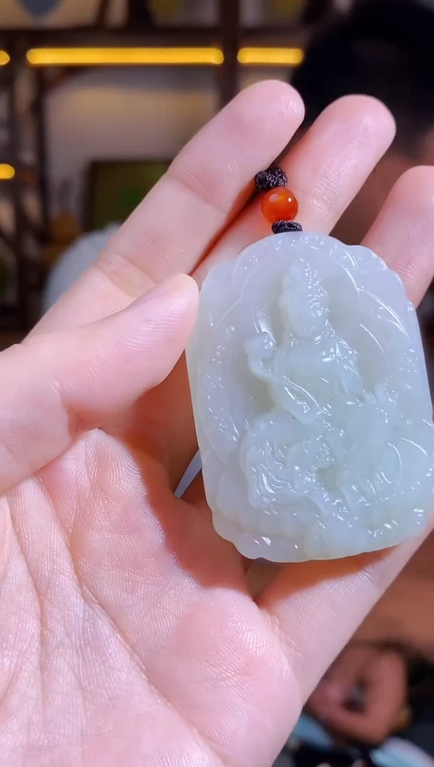 和田玉未镶嵌颈饰1