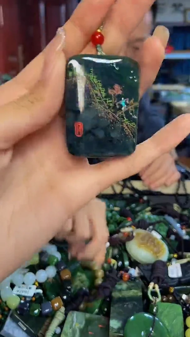 未镶嵌和田玉挂件1