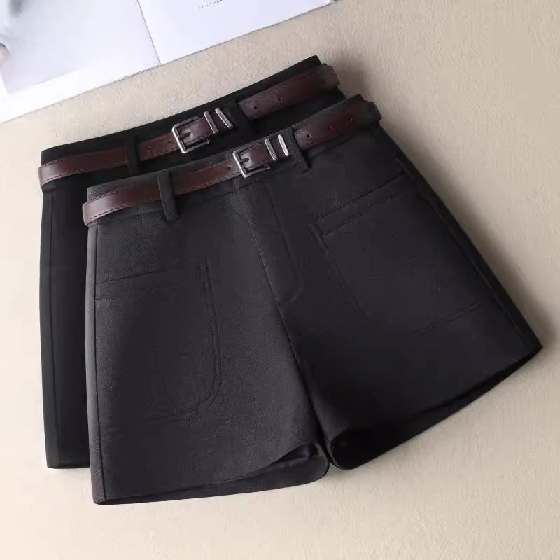 a字休闲毛呢直筒短裤女2025冬装新款高腰显瘦百搭靴裤时尚阔腿裤