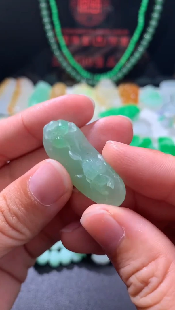 未镶嵌定制翡翠