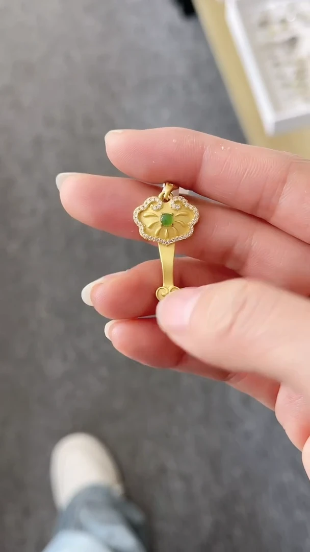 【闪购商品】和田玉（糖玉）颈饰未镶嵌成品