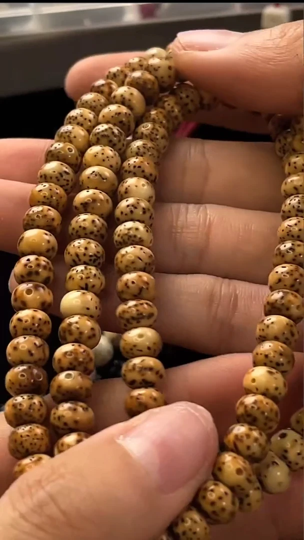 吊坠星月菩提精工级粉皮浅珀花皮苹果珠7*5长串