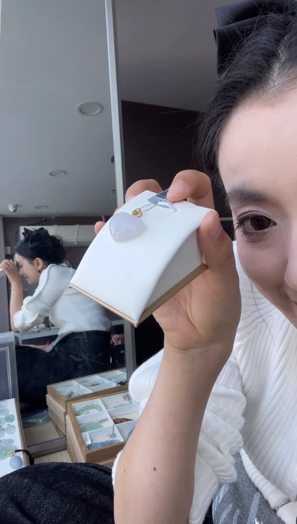 吊坠(不含链)18K金镶嵌翡翠天然缅甸A货翡翠