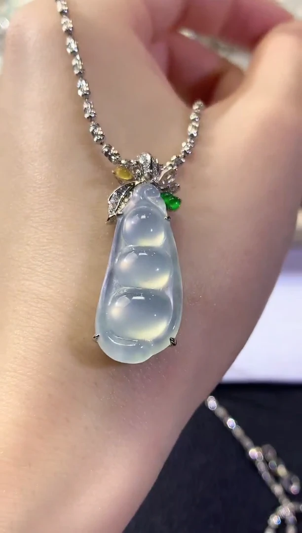 吊坠(不含链)18K金镶嵌翡翠冬日珠宝W37