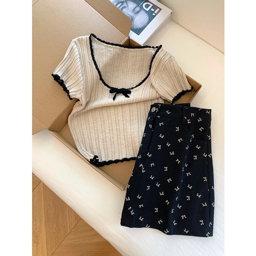 早春多巴胺风格衣服针织打底衫短袖女款爆款2025新款女慵懒风上衣