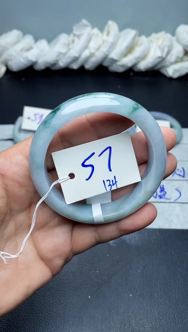 未镶嵌手镯翡翠134