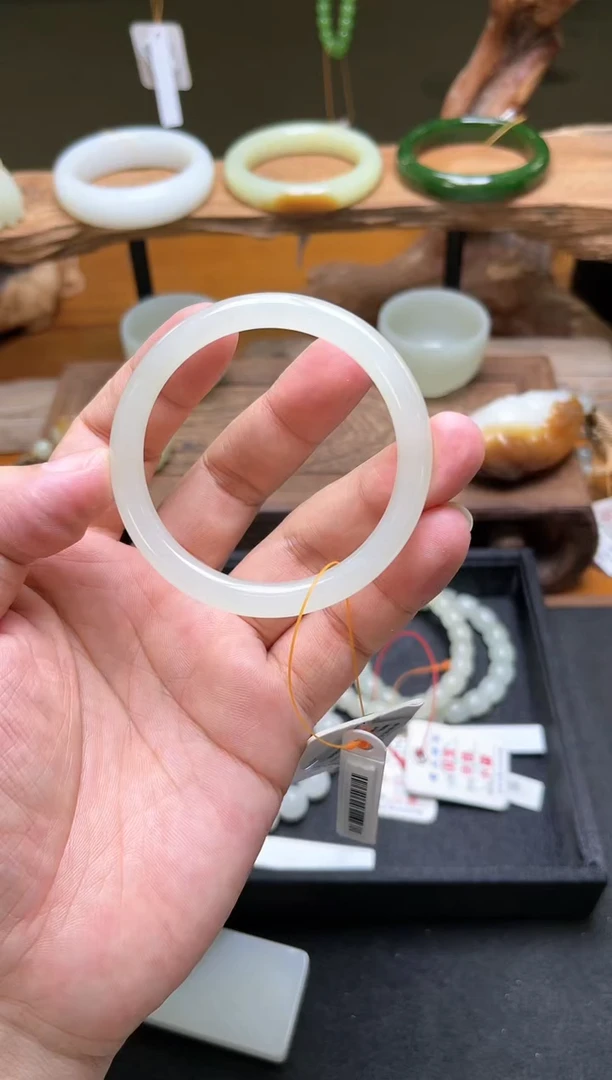未镶嵌手镯和田玉青海青白 51圈 9014248