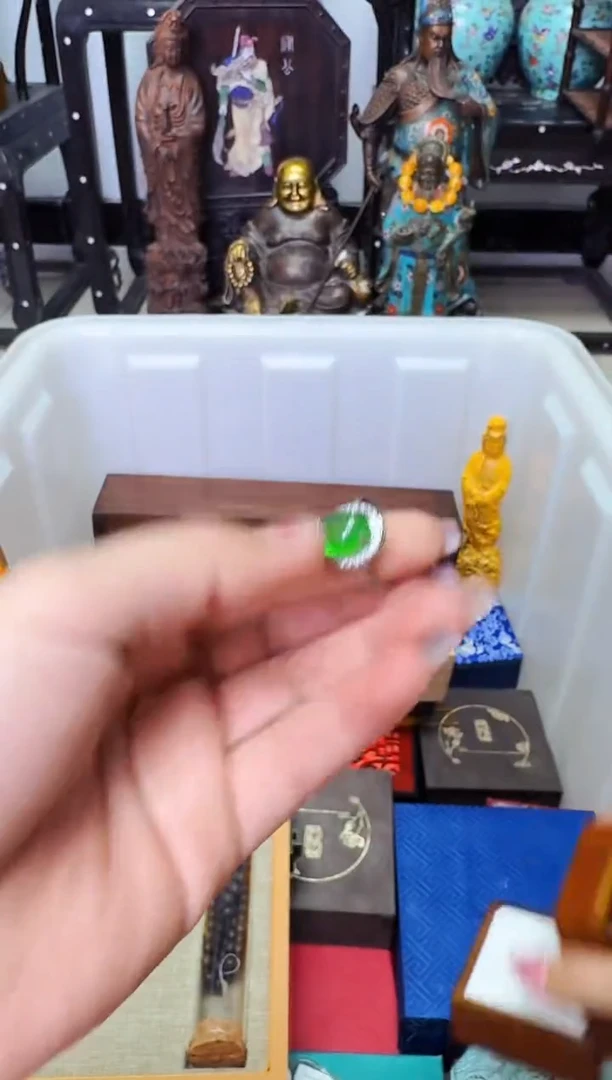 【闪购商品】翡翠颈饰未镶嵌老板娘推荐------------